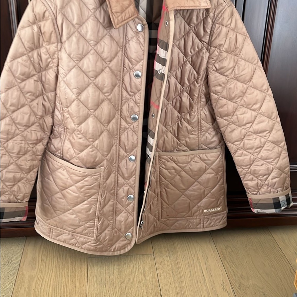 Burberry Women's Beige Quilted Puffer Coat